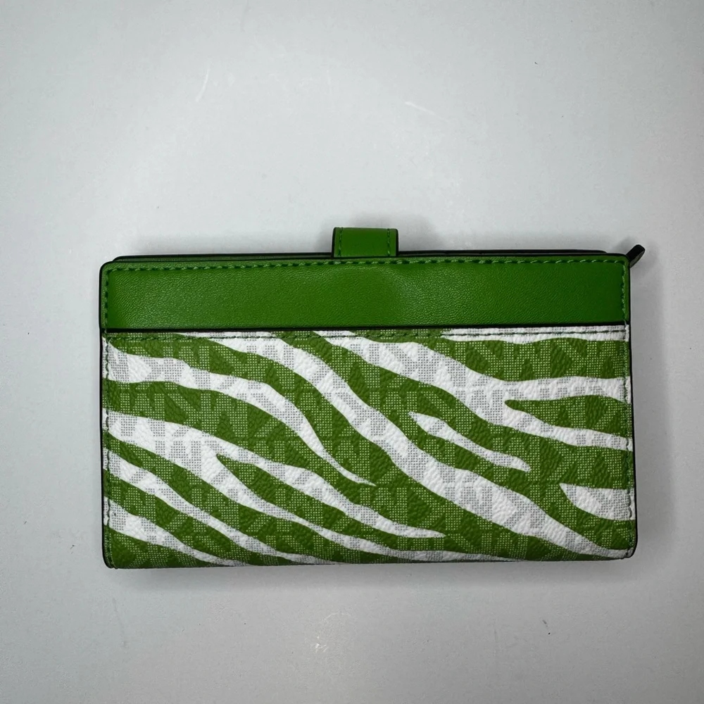 Michael Kors Wallet Greenwich Medium Signature Jungle Green Zebra Print